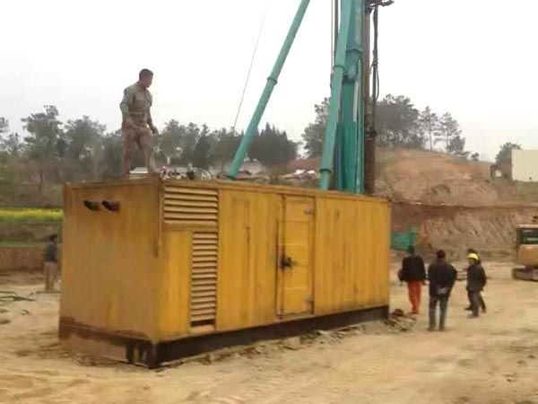 槐荫如何判断水冷式机油散热器密封件是否需要更换？